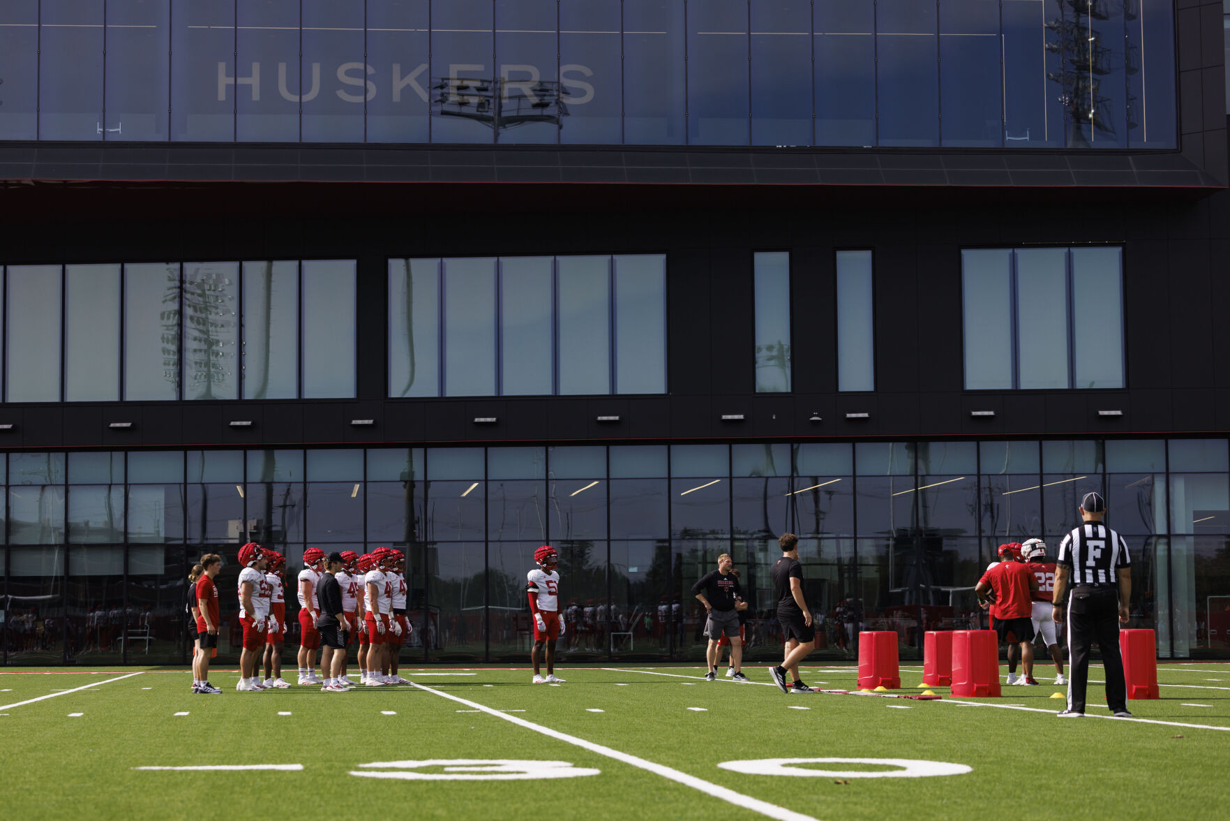 081225-owh-spo-huskerfb-mn-13.JPG
